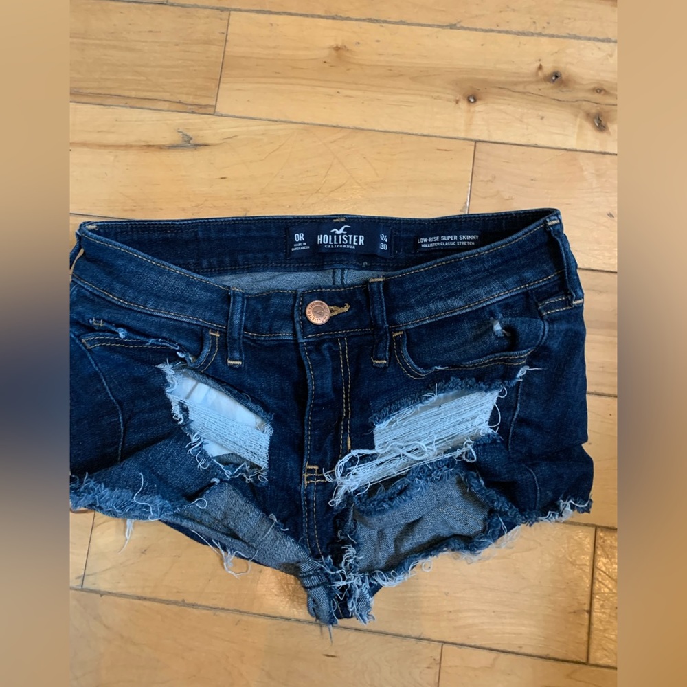 Size 0 Hollister shorts